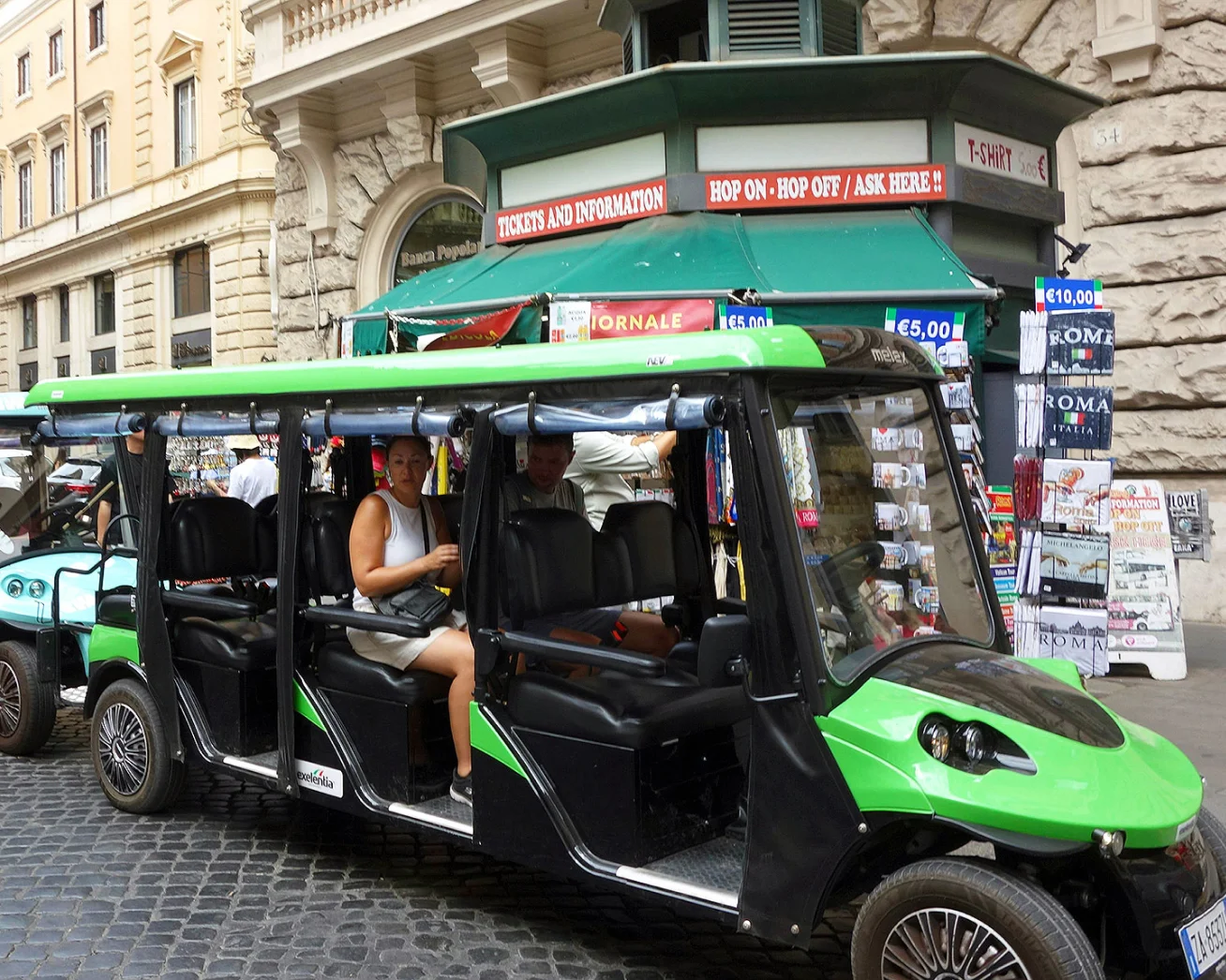 Free ticketing system for city tours