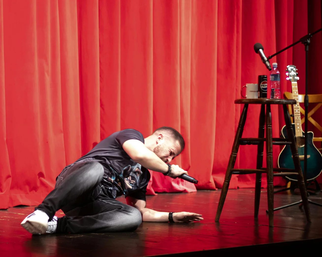 Free ticketing system for stand-up comedy